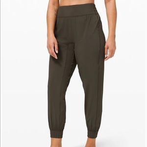 Lululemon Sun Setter Jogger 28”